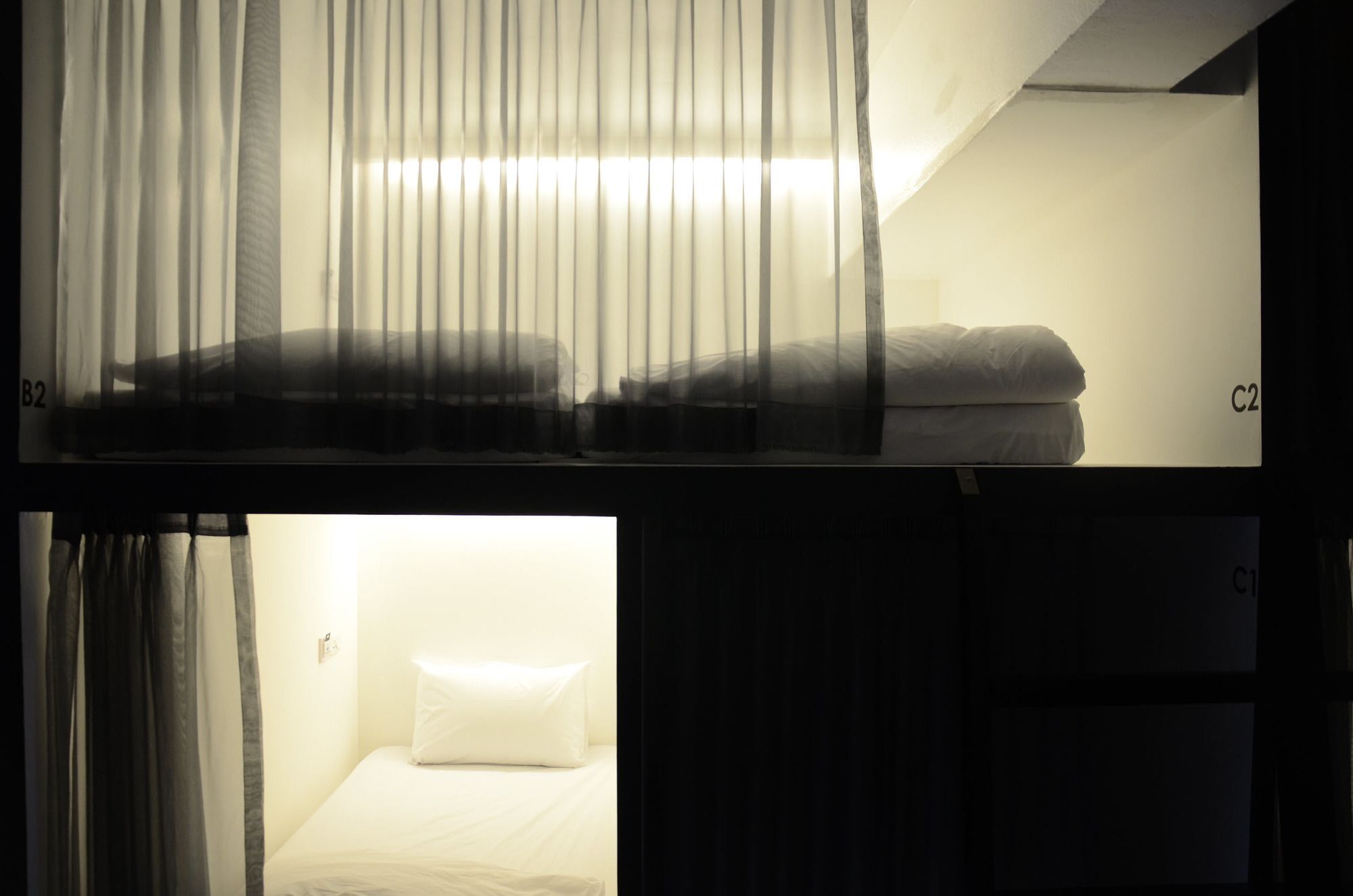 3 Howw Hostel At Sukhumvit 21 Bangkok Exterior foto
